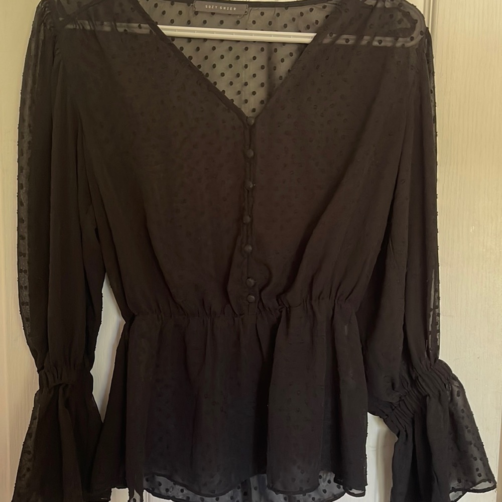 Mesh black top! Chiffon material